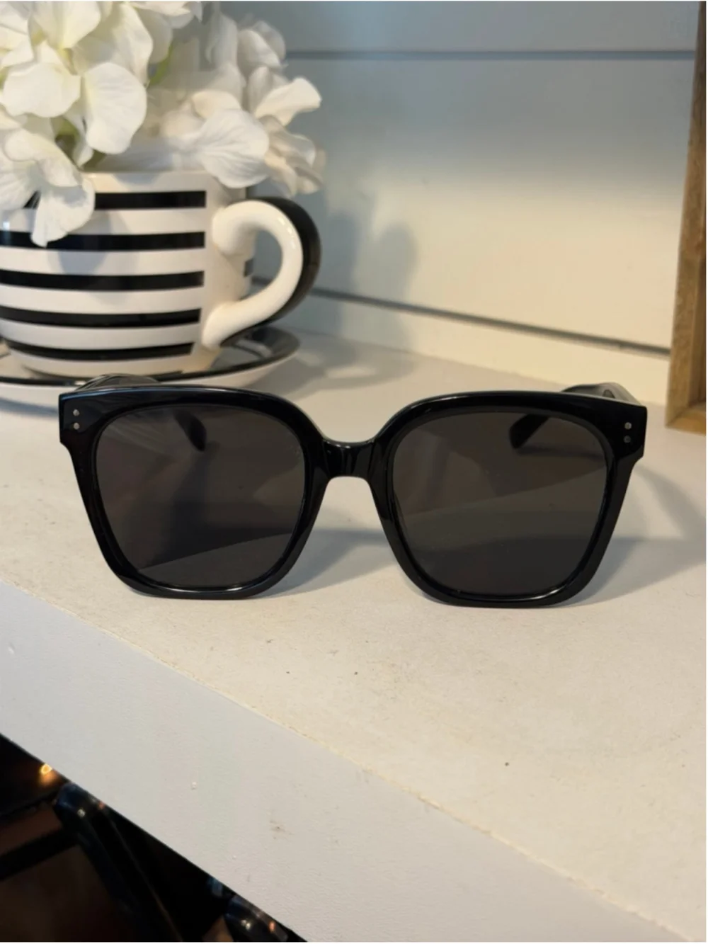 Like new Gentle Monster KuKu Jennie Black Sunglasses
